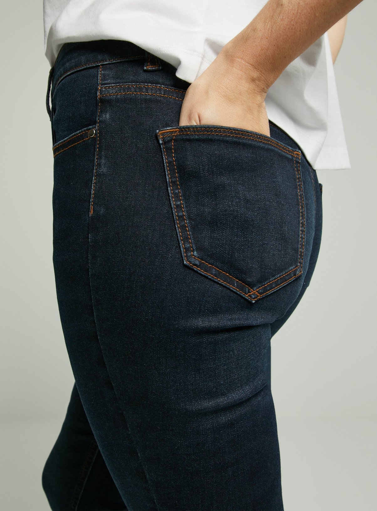 Dark Denim Cotton Stretch Skinny Mid Rise Jeans 18R - Image 5 thumbnail
